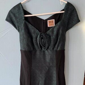 NWT Nue By Shani Dress. Black and Teal Sz 10